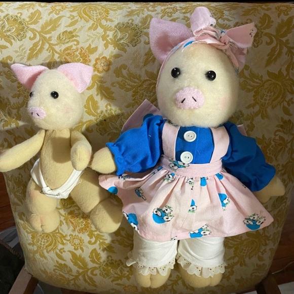 Adorable Handmade Stuffed Pig & Baby - Picture 8 of 8